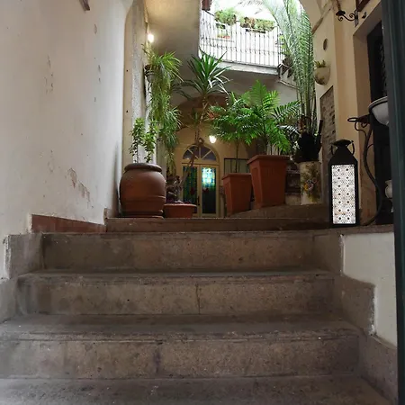 شقة Il Cortile Nel Borgo لانشانو