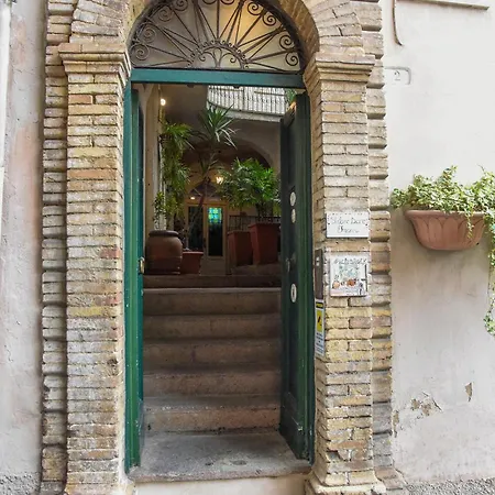 Il Cortile Nel Borgo *