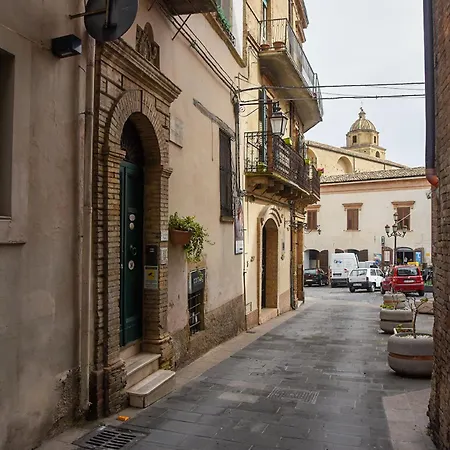 شقة Il Cortile Nel Borgo لانشانو